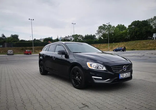 volvo v60 Volvo V60 cena 66999 przebieg: 163717, rok produkcji 2015 z Bełchatów